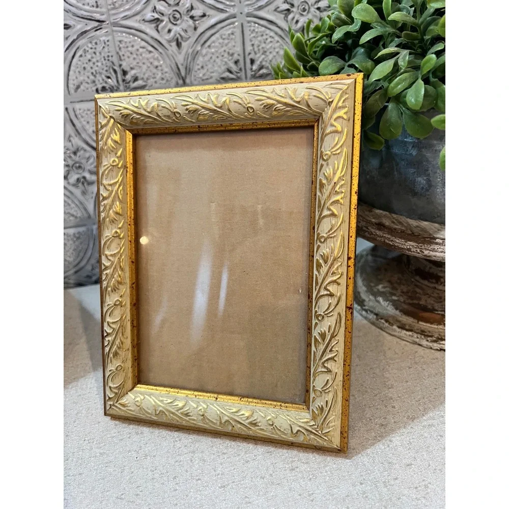 Vintage Ornate Cream and Gold Scrollwork Picture Frame 5x7 Tabletop Wall Mount